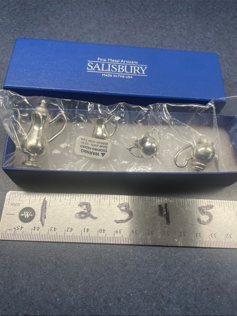 Salisbury￼ silver tone